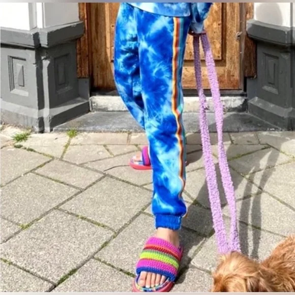 Farm Rio EUC Blue Macaw Crochet Anatomic Platform Slide Sandal with box Size 8 - Picture 5 of 13